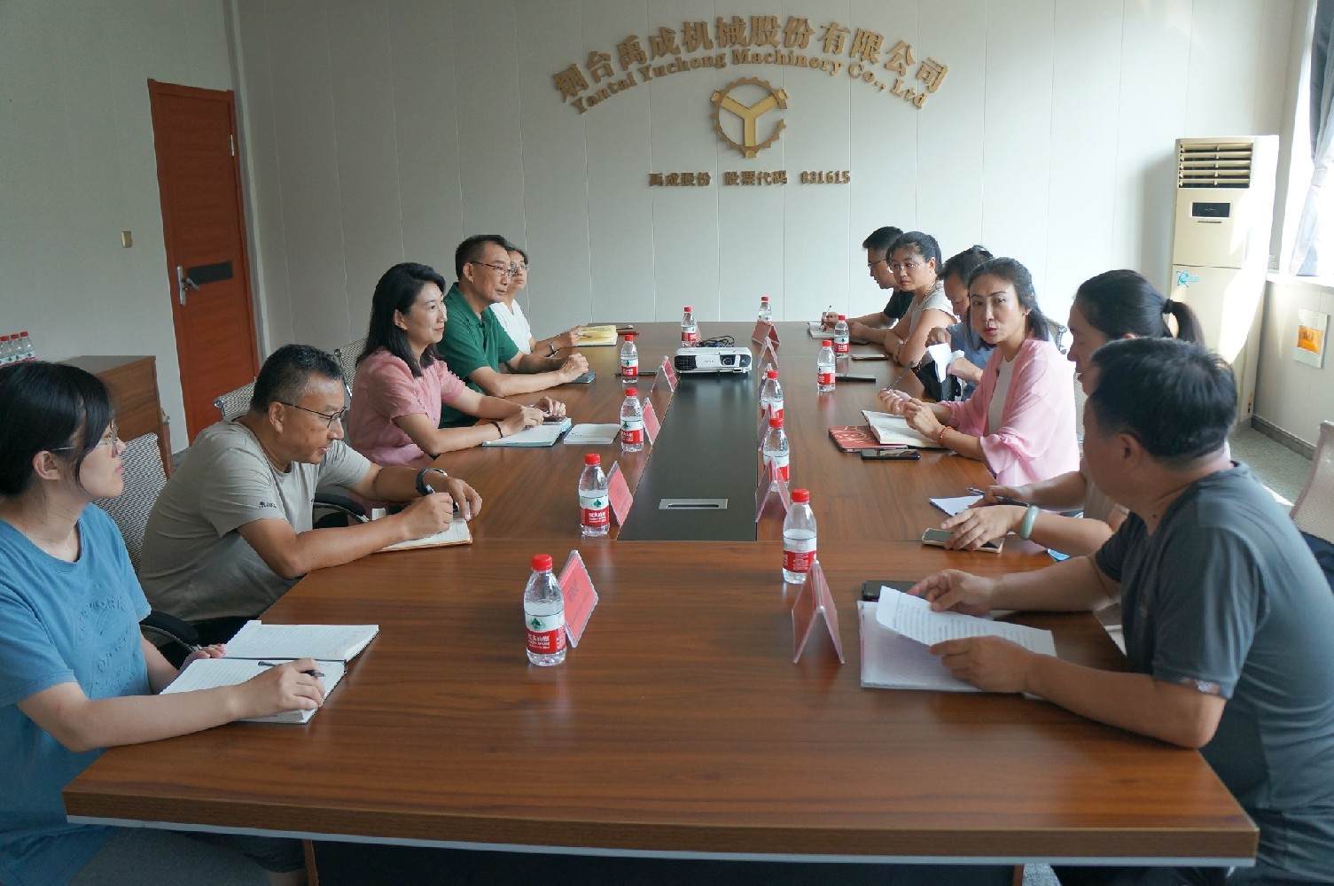 民建煙臺市委會、民建高新區(qū)總支領(lǐng)導蒞臨我公司考察